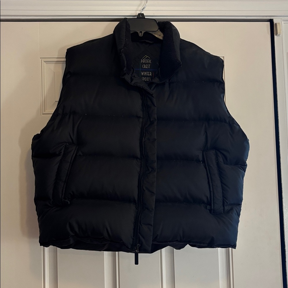 Men’s Pacific Crest Black Down Puffer Vest